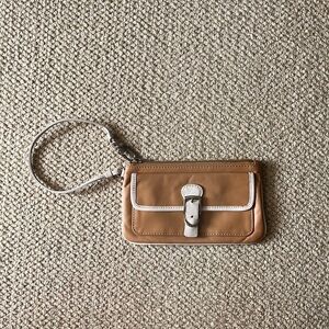 Danier wristlet